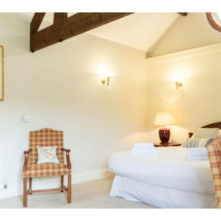 The Bull Inn Bourne Bagian luar foto